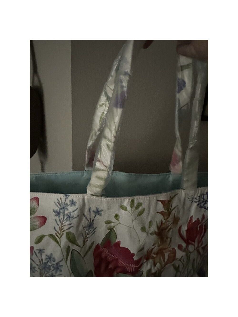 Estee Lauder Women’s Large Floral Canvas Tote Bag 13" x 19" x 4"- NWOT Lined - Picture 3 of 6